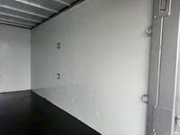 ISUZU Elf Panel Van TRG-NMR85N 2016 109,256km_16