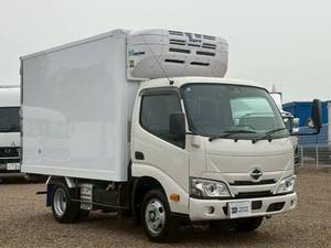 Dutro Refrigerator & Freezer Truck_2