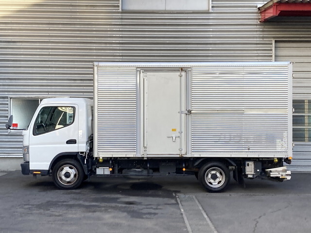 Canter Aluminum Van_2