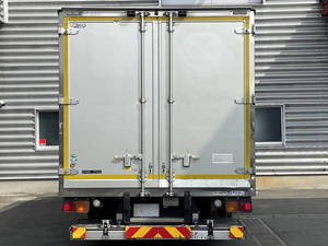 Forward Refrigerator & Freezer Truck_2