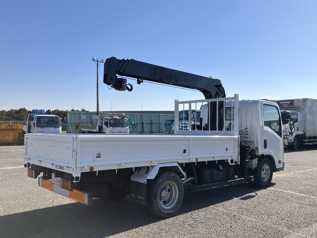 Elf Truck (With 4 Steps Of Cranes)_2