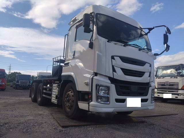 ISUZU Giga Trailer Head QDG-EXZ52BJ 2017 555,270km