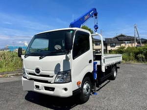 Dutro Truck (With 4 Steps Of Cranes)_1