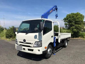 Dutro Truck (With 4 Steps Of Cranes)_1