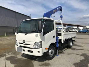 Dutro Truck (With 4 Steps Of Cranes)_1