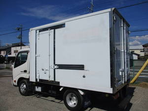 Dutro Refrigerator & Freezer Truck_2