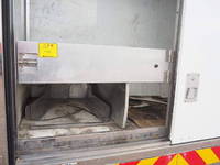 ISUZU Elf Panel Van TKG-NPR85AN 2013 97,657km_8