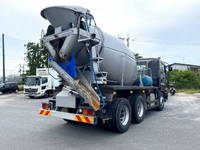 ISUZU Giga Mixer Truck QKG-CXZ77AT 2015 181,259km_2