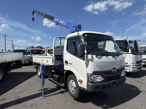 Dutro Truck (With 4 Steps Of Cranes)_1