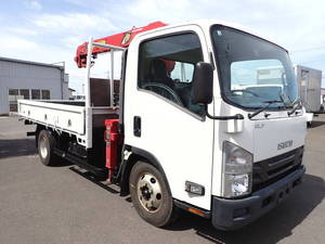 Elf Truck (With 4 Steps Of Cranes)_1