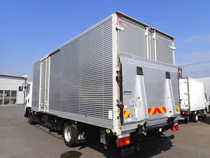 Forward Aluminum Van_2