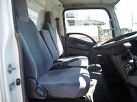 ISUZU Elf Aluminum Van TRG-NMR85AN 2015 367,203km_33