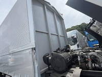 ISUZU Giga Aluminum Wing QPG-CYJ77B 2016 810,000km_24