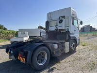 UD TRUCKS Quon Trailer Head QKG-GK5XAB 2014 480,000km_2