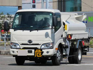 HINO Dutro Tank Lorry 2KG-XZU600E 2025 1,292km_1