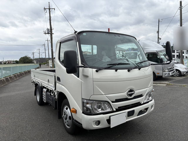 HINO Dutro Flat Body 2RG-XZU605M 2021 7,173km