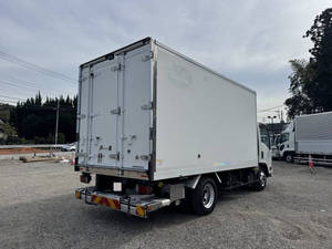 Elf Refrigerator & Freezer Truck_2
