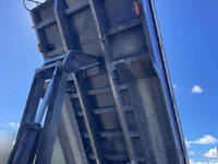 MITSUBISHI FUSO Super Great Dump QKG-FV60VX 2016 446,857km_11