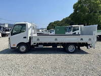 HINO Dutro Flat Body SKG-XZU710M 2011 74,039km_8