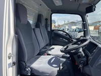 ISUZU Elf Aluminum Van TRG-NMR85AN 2017 100,411km_20