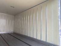 ISUZU Elf Reefer Van TRG-NMR85AN 2018 93,000km_10