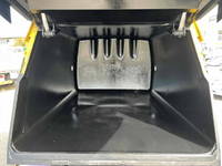 ISUZU Elf Garbage Truck TPG-NMR85N 2017 77,000km_12