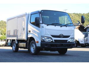 Dyna Refrigerator & Freezer Truck_1