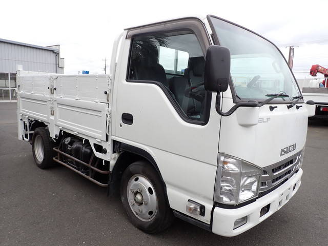 ISUZU Elf Flat Body TRG-NKR85A 2018 162,300km_1