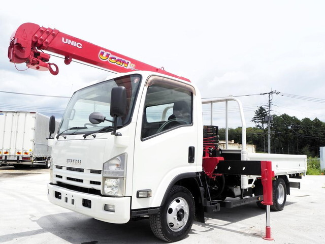 Elf Truck (With 4 Steps Of Cranes)_1