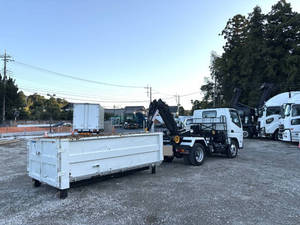 Canter Container Carrier Truck_2