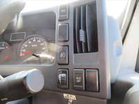 ISUZU Elf Carrier Car BDG-NPR85AN 2009 105,078km_35