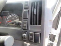 ISUZU Elf Carrier Car BDG-NPR85AN 2009 105,213km_39