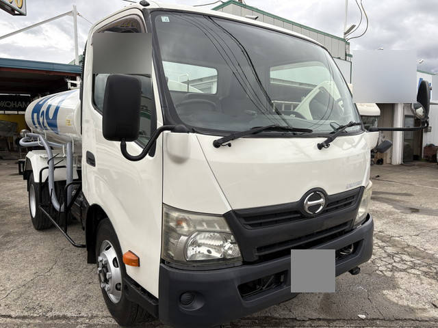 Dutro Sprinkler Truck_1