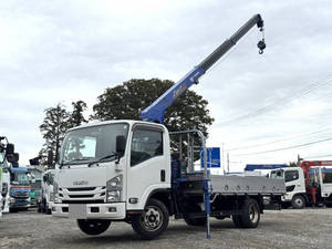 Elf Truck (With 3 Steps Of Cranes)_1