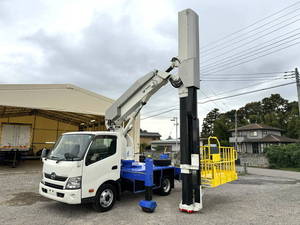 HINO Dutro Cherry Picker TKG-XZU700X 2014 13,800km_1