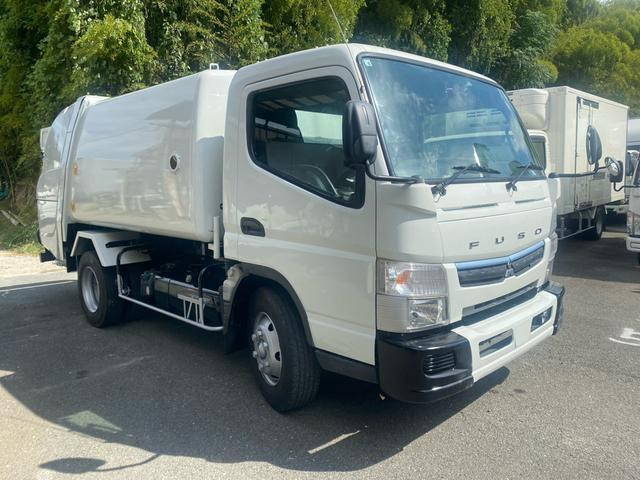 Canter Garbage Truck_1