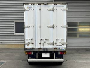 Elf Refrigerator & Freezer Truck_2