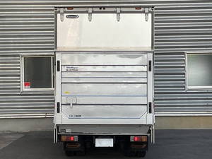 Dyna Aluminum Van_2
