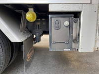 TOYOTA Dyna Aluminum Van TPG-XZU605 2017 173,000km_9