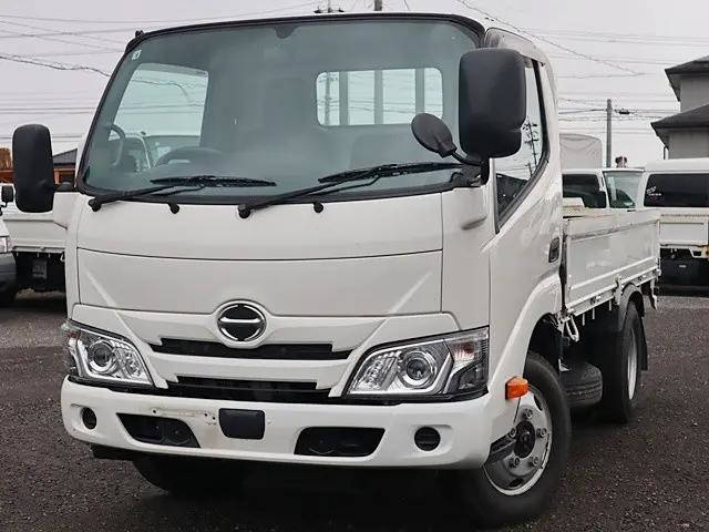 HINO Dutro Flat Body 2RG-XZU605M 2020 54,285km_1