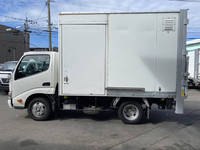 HINO Dutro Panel Van TKG-XZC605M 2015 102,000km_4