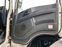 ISUZU Giga Aluminum Wing QPG-CYJ77B 2016 599,000km_15
