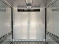 UD TRUCKS Quon Refrigerator & Freezer Wing 2PG-CD4FA 2025 2,000km_7