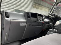 ISUZU Elf Aluminum Van TRG-NKR85N 2015 69,000km_25