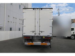 Fighter Refrigerator & Freezer Truck_2