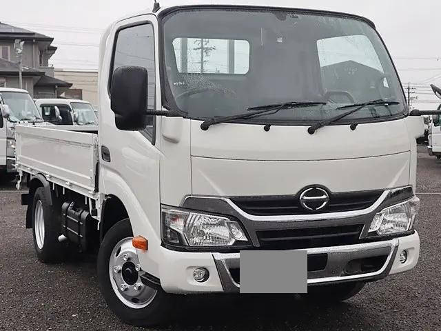 HINO Dutro Flat Body TKG-XZU605M 2018 103,300km