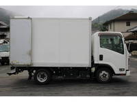 ISUZU Elf Panel Van TRG-NLR85AN 2018 526,000km_12