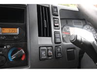 ISUZU Elf Panel Van TRG-NLR85AN 2018 526,000km_29