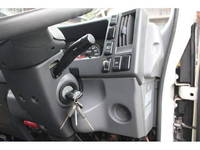 ISUZU Elf Panel Van TRG-NLR85AN 2018 526,000km_30