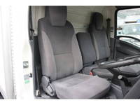 ISUZU Elf Panel Van TRG-NLR85AN 2018 526,000km_33